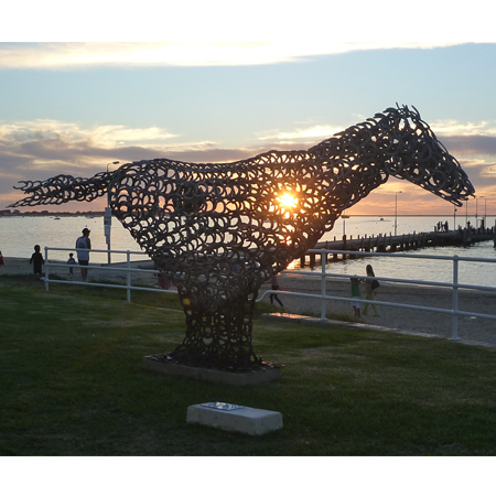 Horse made from recycled horse shoes